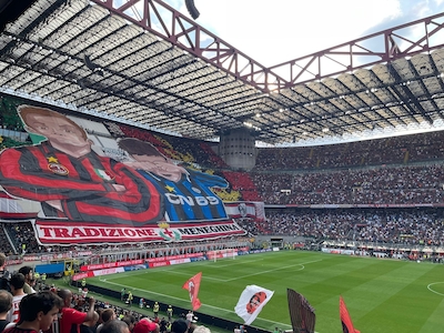 Sfeeractie van AC Milan in het San Siro