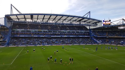 Voetbalwedstrijd Chelsea bezoeken in Stamford Bridge met Number 1 Voetbalreizen