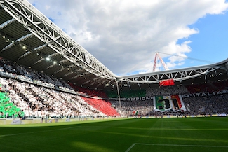 Bezoek het Allianz Stadium tijdens je voetbalreis naar Juventus met Number 1 Voetbalreizen