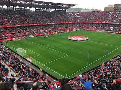 Boek een voetbalreis naar Sevilla met Number 1 Voetbalreizen