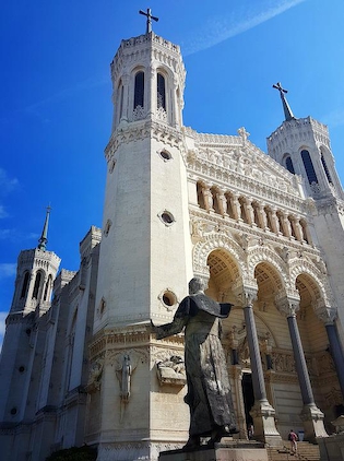 Notre Dame de Fourvière Lyon - Number 1 Voetbalreizen